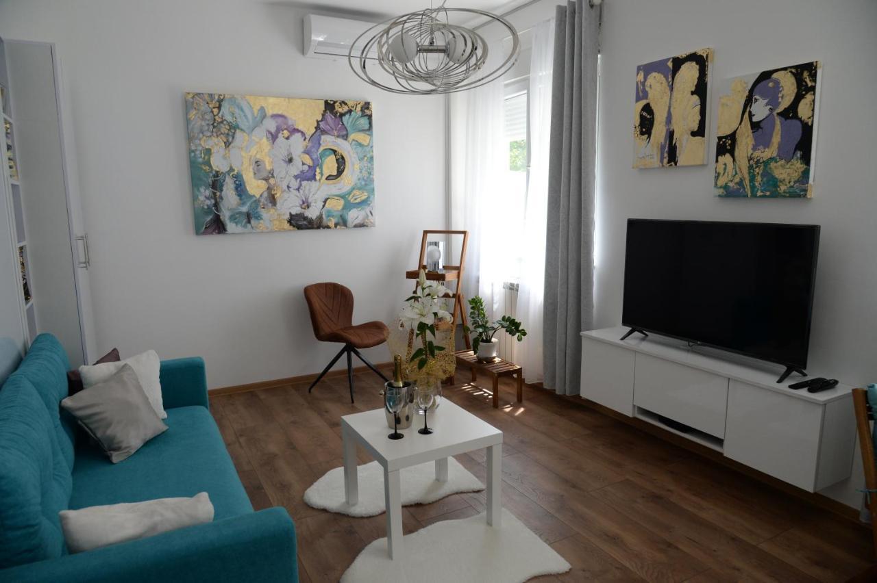 Apartment Krins Нови-Сад Экстерьер фото